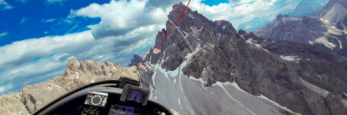 Flugwegposition um 14:17:00: Aufgenommen in der Nähe von Innichen, Autonome Provinz Bozen - Südtirol, Italien in 2630 Meter